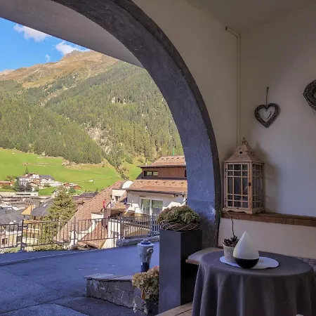 7 By Interhome * Ischgl